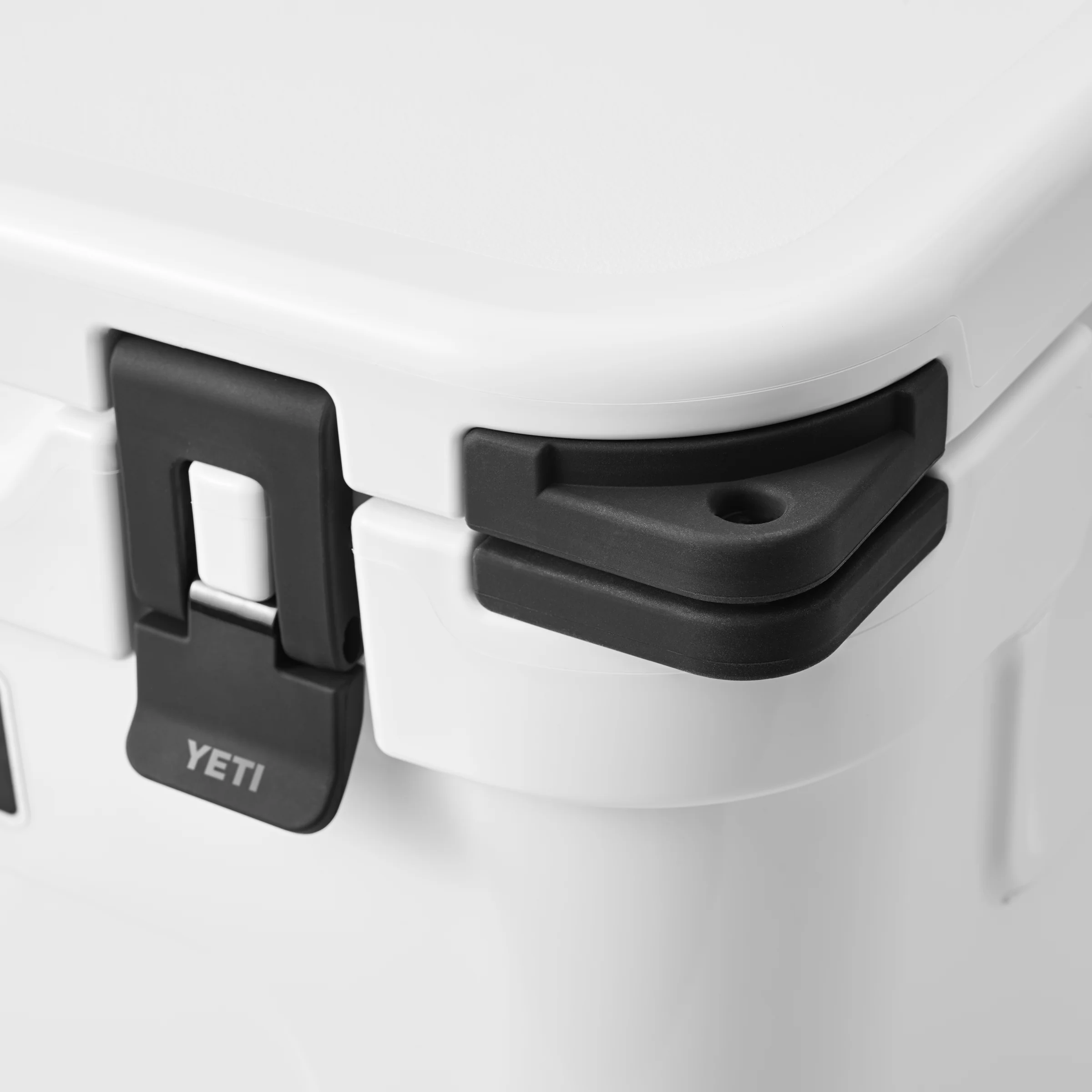 RoadieĀ® Wheeled Cool Box Lockport - Image 2